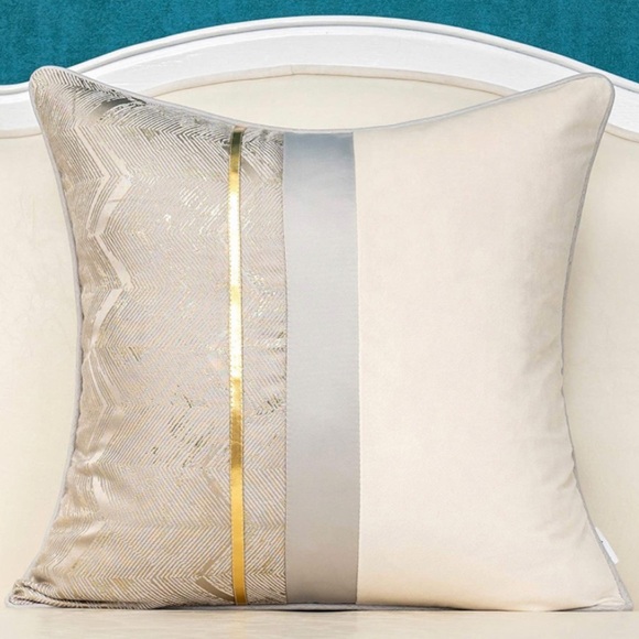 Luxury Home | Velvet Jacquard Chevron Pillow Cover - Picture 1 of 6